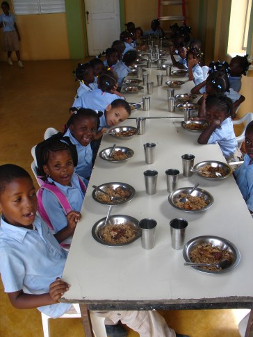 food table in the Dominican Republic